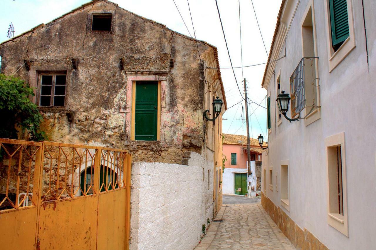 Country Traditional House In Corfu Village, Greece Szinarádesz Kültér fotó
